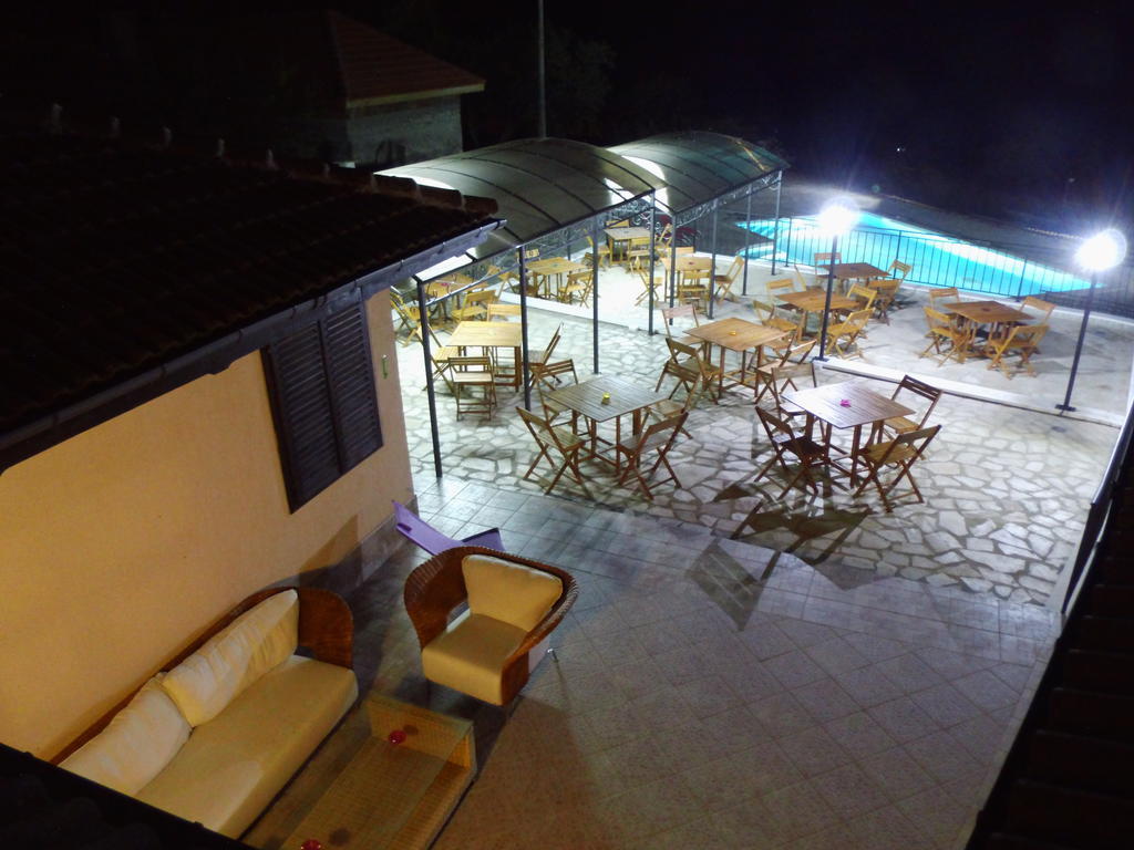 Villa Топола Экстерьер фото
